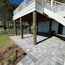 Elevating-Outdoor-Living-A-Stunning-Gulf-Breeze-Landscape-Transformation 1